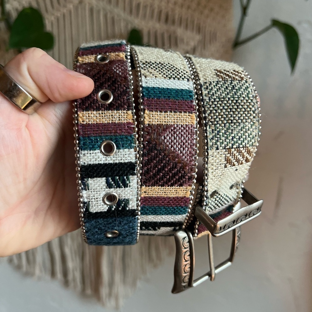 ELITE Accessories Woven Southwestern Tapestry Belt – Size M – Western Boho Y2K - Picture 6 of 9